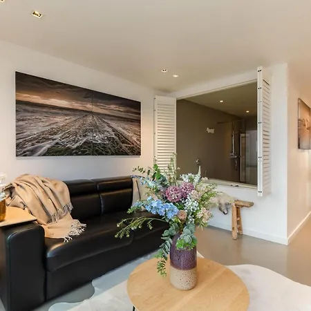 Relaxing Wellness Apartment With Sauna, Jacuzzi And 2 Terraces