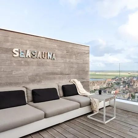 Relaxing Wellness Apartment With Sauna, Jacuzzi And 2 Terraces Apartament De Haan