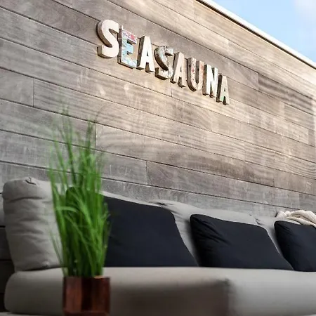 Relaxing Wellness Apartment With Sauna, Jacuzzi And 2 Terraces *
