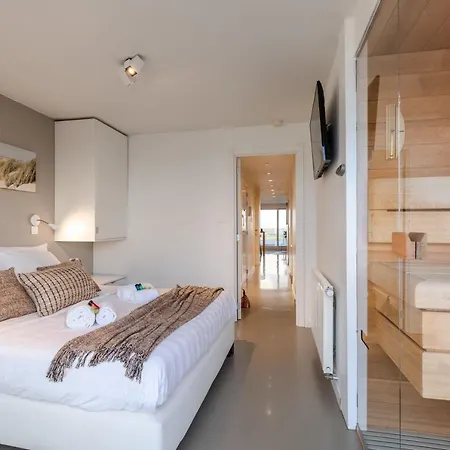 Relaxing Wellness Apartment With Sauna, Jacuzzi And 2 Terraces