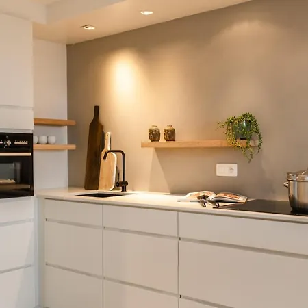 Apartament Relaxing Wellness Apartment With Sauna, Jacuzzi And 2 Terraces