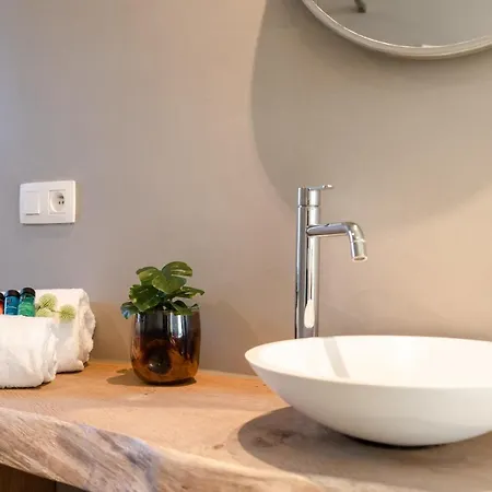 Apartament Relaxing Wellness Apartment With Sauna, Jacuzzi And 2 Terraces *