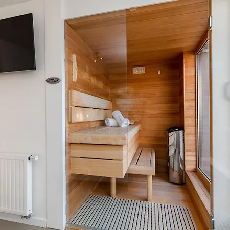 Apartament Relaxing Wellness Apartment With Sauna, Jacuzzi And 2 Terraces De Haan